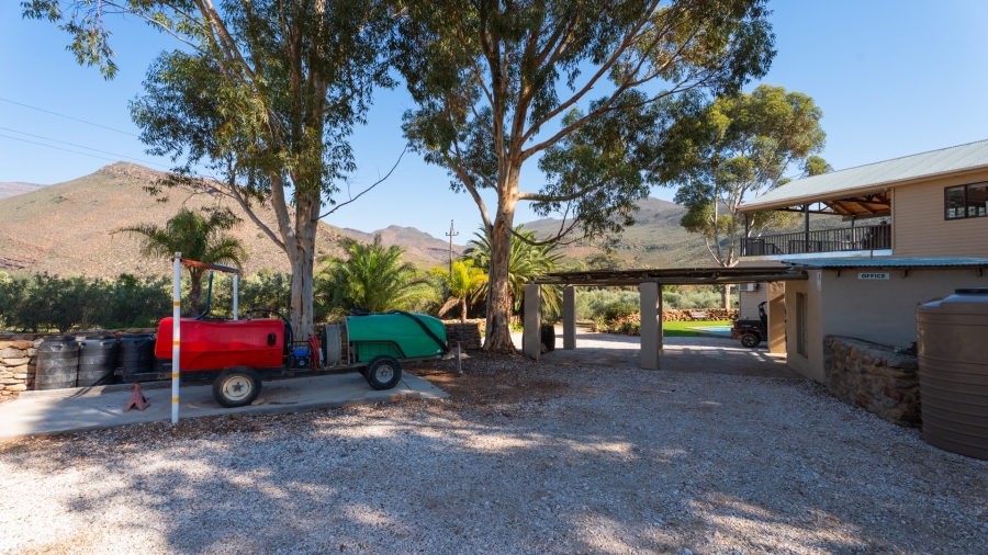 11 Bedroom Property for Sale in Robertson Western Cape